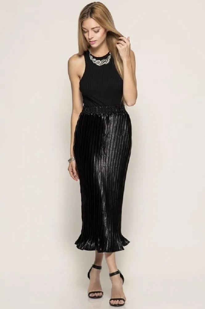 2Chique Boutique Women's Black Metallic Foil Pleated Midi Skirt