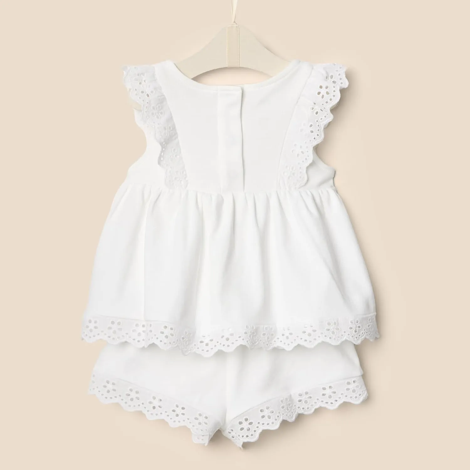 Amazon Essentials x Sofia Grainge Toddlers and Baby Girls' Eyelet Short & Top Set