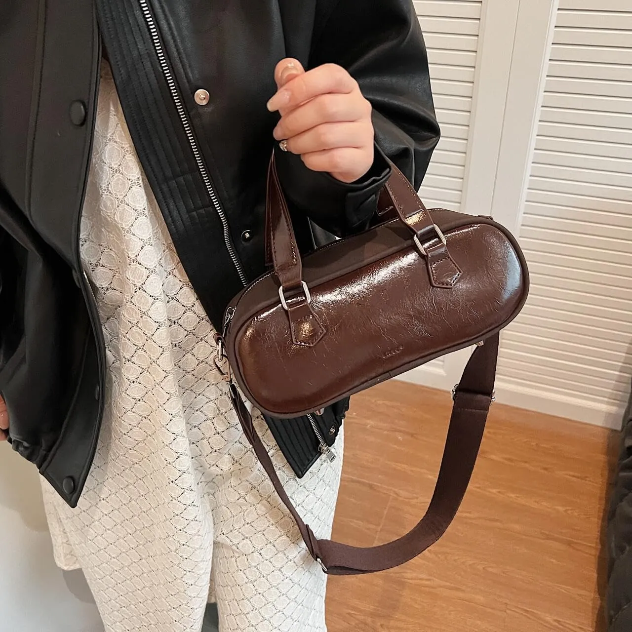 Bowling Tote Handbag for Women Shoulder Crossbody Bag Vegan Leather Satchel Purses with Adjustable Guitar Strap