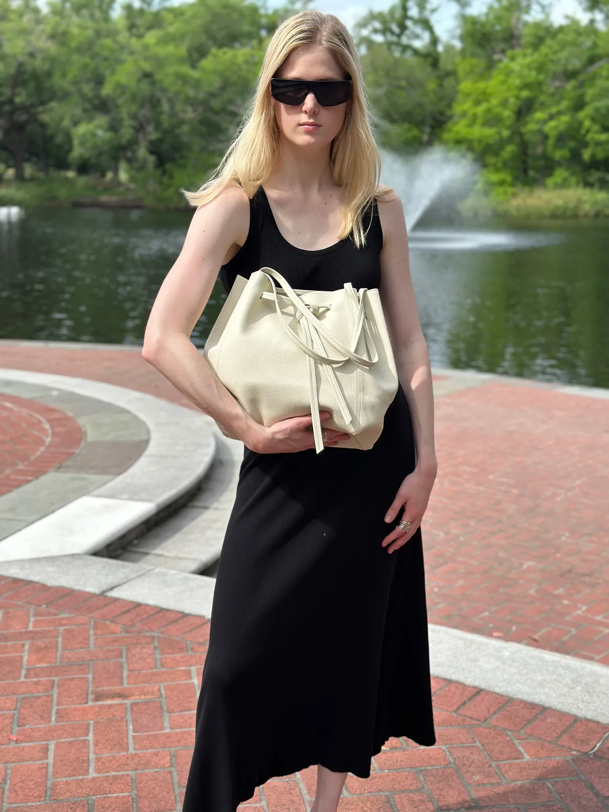 Florence Tote in Milk