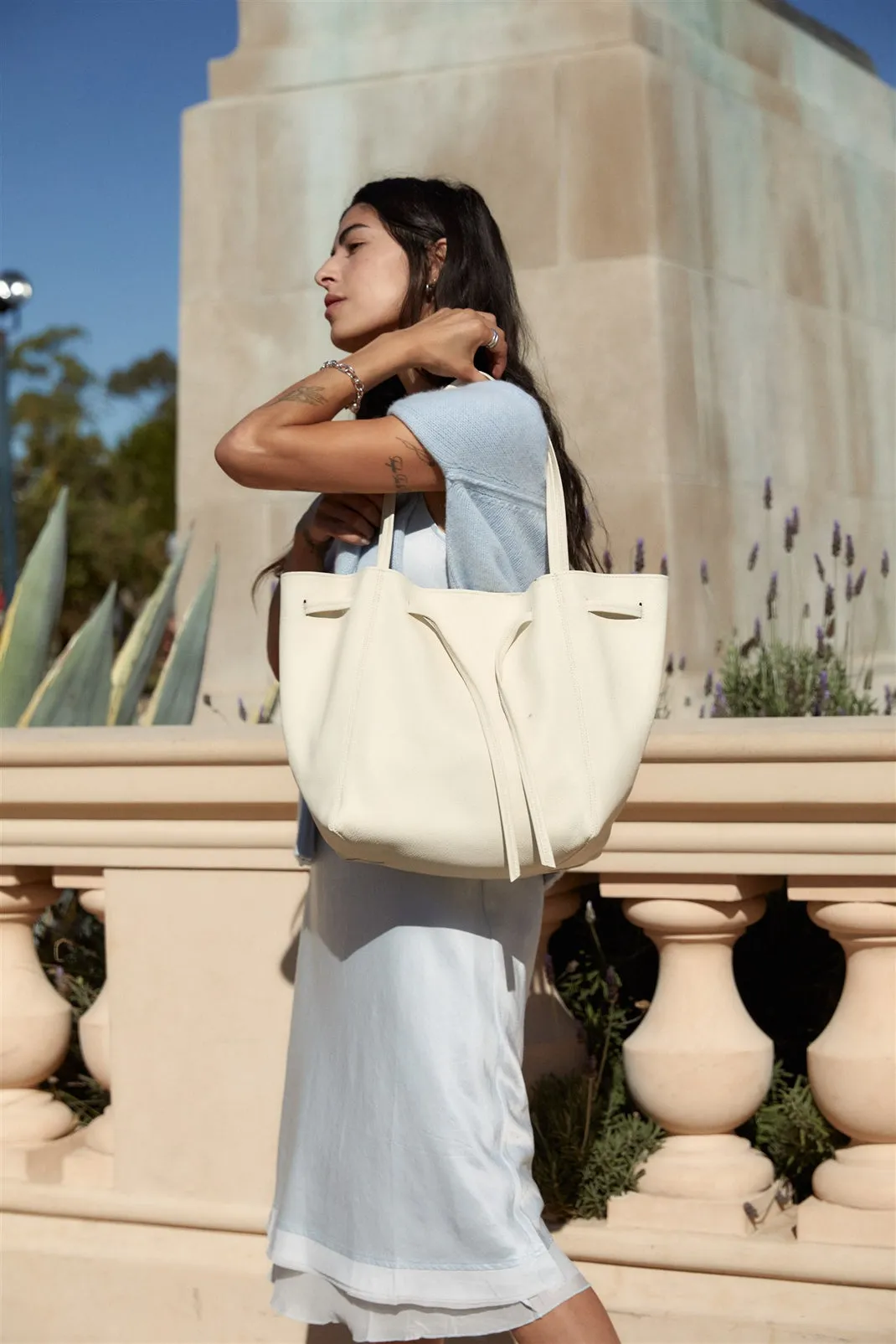 Florence Tote in Milk