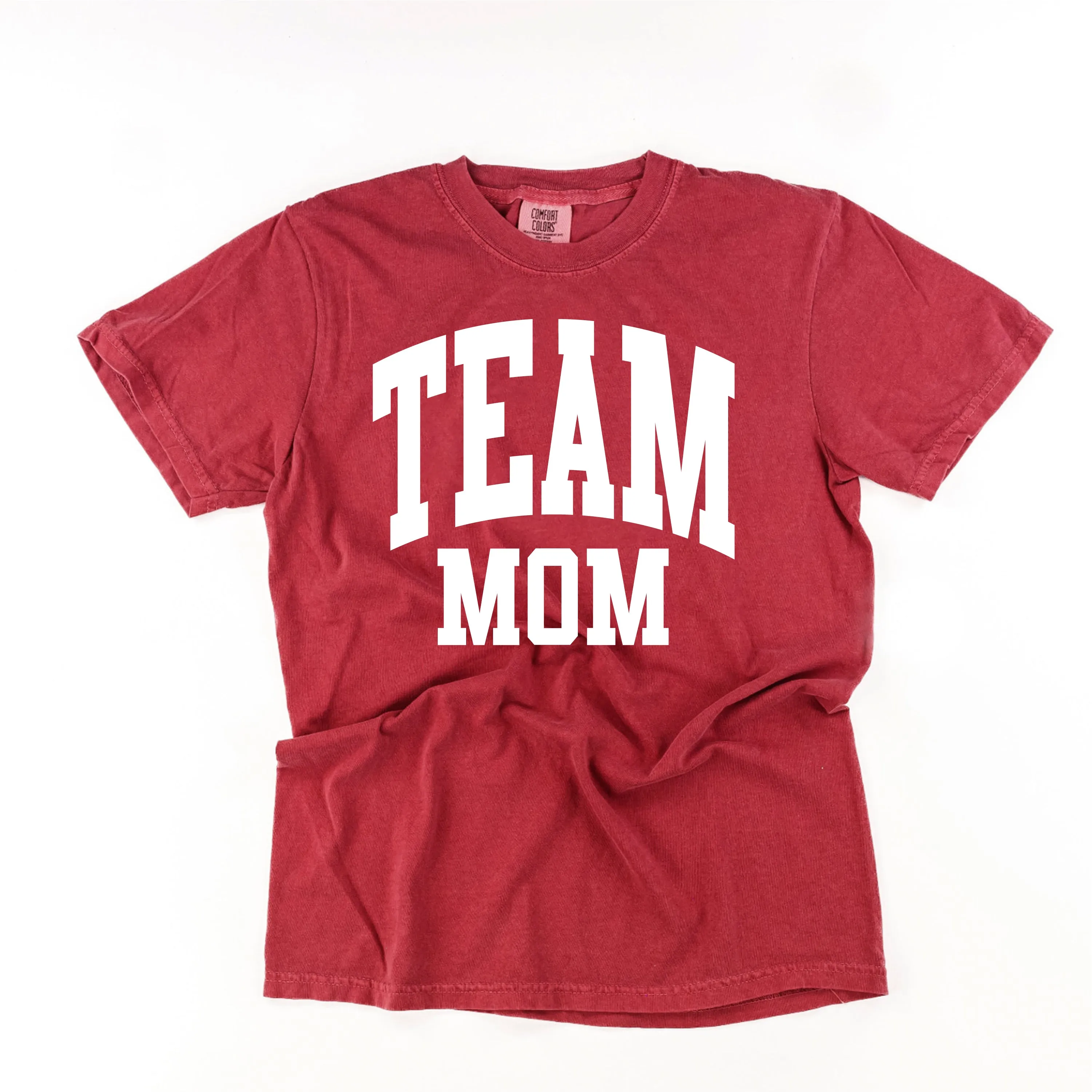 Varsity Style - TEAM MOM - SHORT SLEEVE COMFORT COLORS TEE