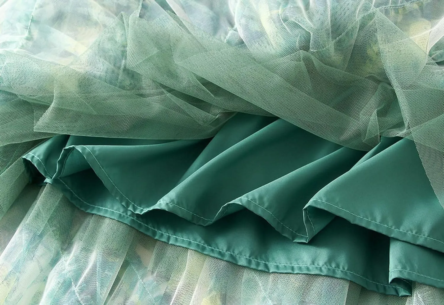 Womens Gradient Ruffle Tulle Skirt High Waist Asymmetrical Midi Tulle Skirt Tiered 2025 Boho Summer A-line Skirts